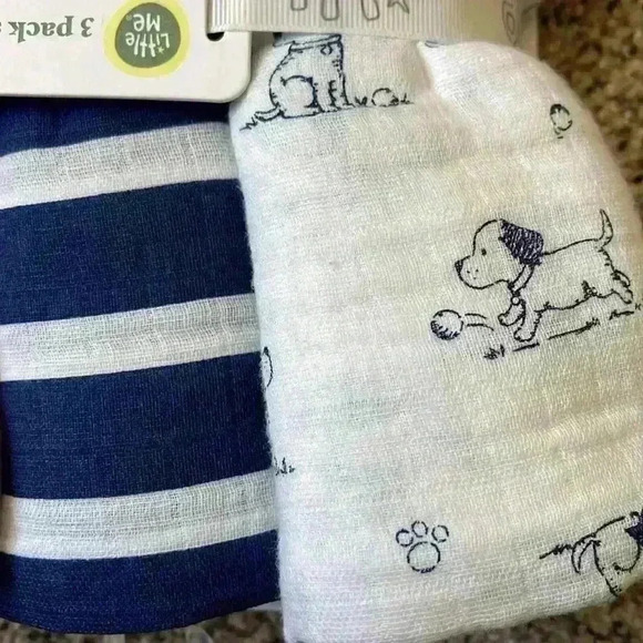 Little Me 3 Pack Swaddle Blankets - Picture 3 of 5